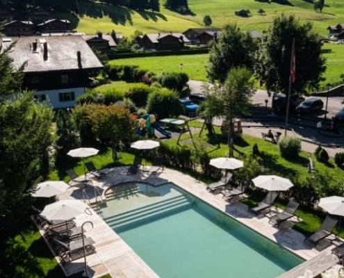 Hotel Badeanlage Gstaad